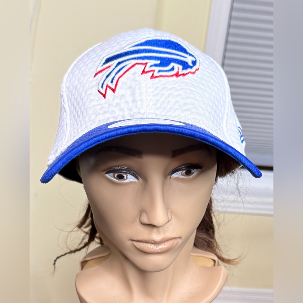 GORGEOUS BILLS CAP!!!